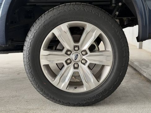Used 2019 Ford F150 Platinum w/ Equipment Group 701A Luxury AWD/4WD image 43