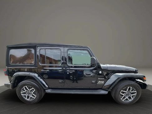 Used 2024 Jeep Wrangler Unlimited Sahara w/ Safety Group AWD/4WD image 4