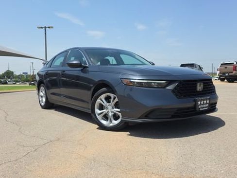 Used 2023 Honda Accord LX image 9
