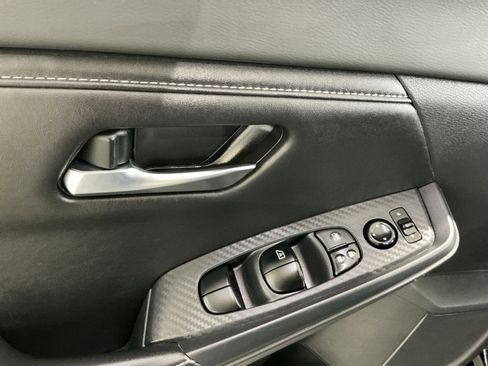 Used 2023 Nissan Sentra SV image 16