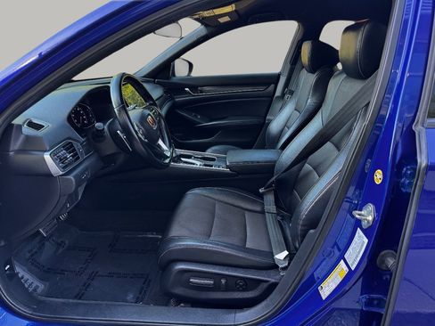 Used 2018 Honda Accord Sport image 16