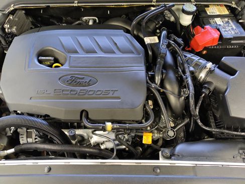 Used 2018 Ford Fusion SE w/ Fusion SE Technology Package FWD image 30