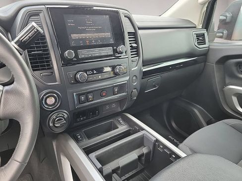 Used 2024 Nissan Titan SV w/ SV Convenience Package AWD/4WD image 20