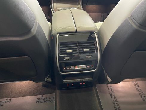 Used 2023 BMW X7 xDrive40i w/ Executive Package AWD/4WD image 32