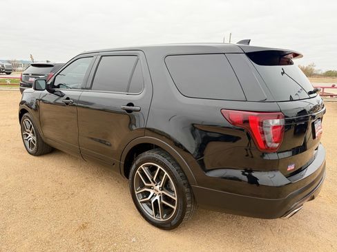 Used 2016 Ford Explorer Sport w/ Equipment Group 401A image 9