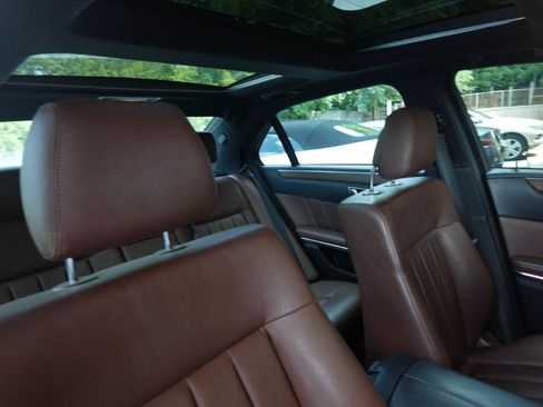 Used 2016 Mercedes-Benz E 350 Sedan image 10
