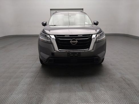 Used 2022 Nissan Pathfinder SV FWD image 14