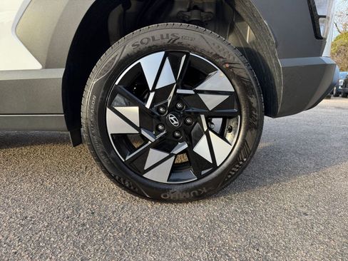 Used 2025 Hyundai Kona SEL image 25