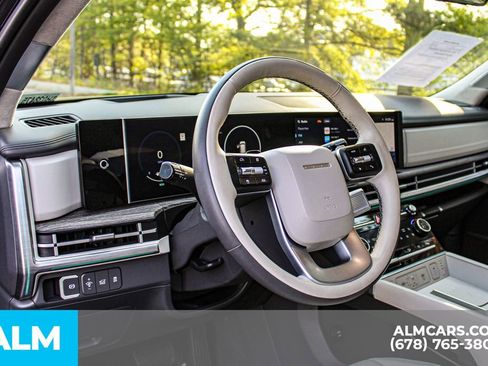 Used 2025 Hyundai Santa Fe Calligraphy image 22