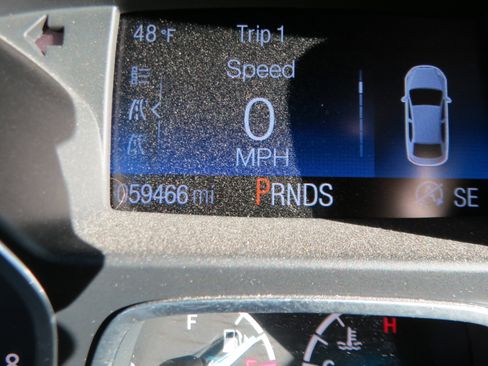 Used 2017 Ford Escape SE w/ SE Cold Weather Package image 23