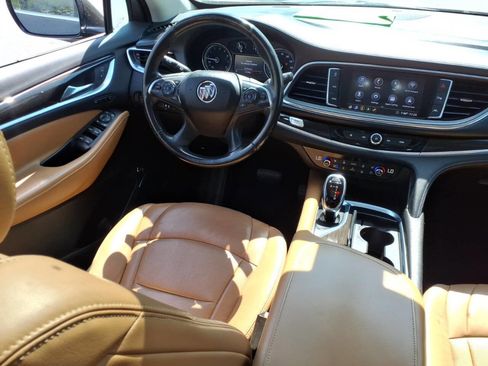 Used 2020 Buick Enclave Premium w/ Sun and Sites Package image 11