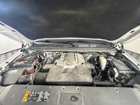 Used 2017 Cadillac Escalade ESV Luxury AWD/4WD image 45