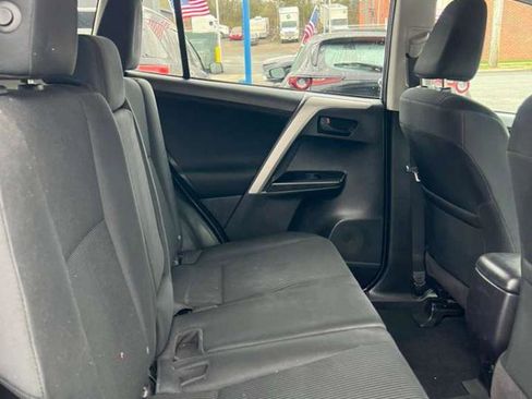 Used 2018 Toyota RAV4 LE w/ All Weather Liner Package image 28