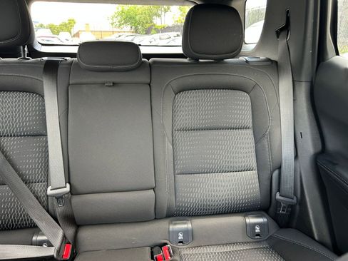 Used 2025 Chevrolet Equinox LT FWD image 32