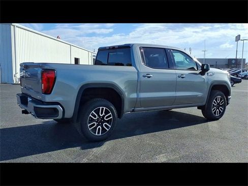 New 2026 GMC Sierra 1500 AT4 w/ Technology Package image 8