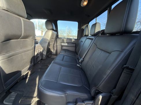 Used 2016 Ford F250 Lariat w/ Lariat Interior Package image 18