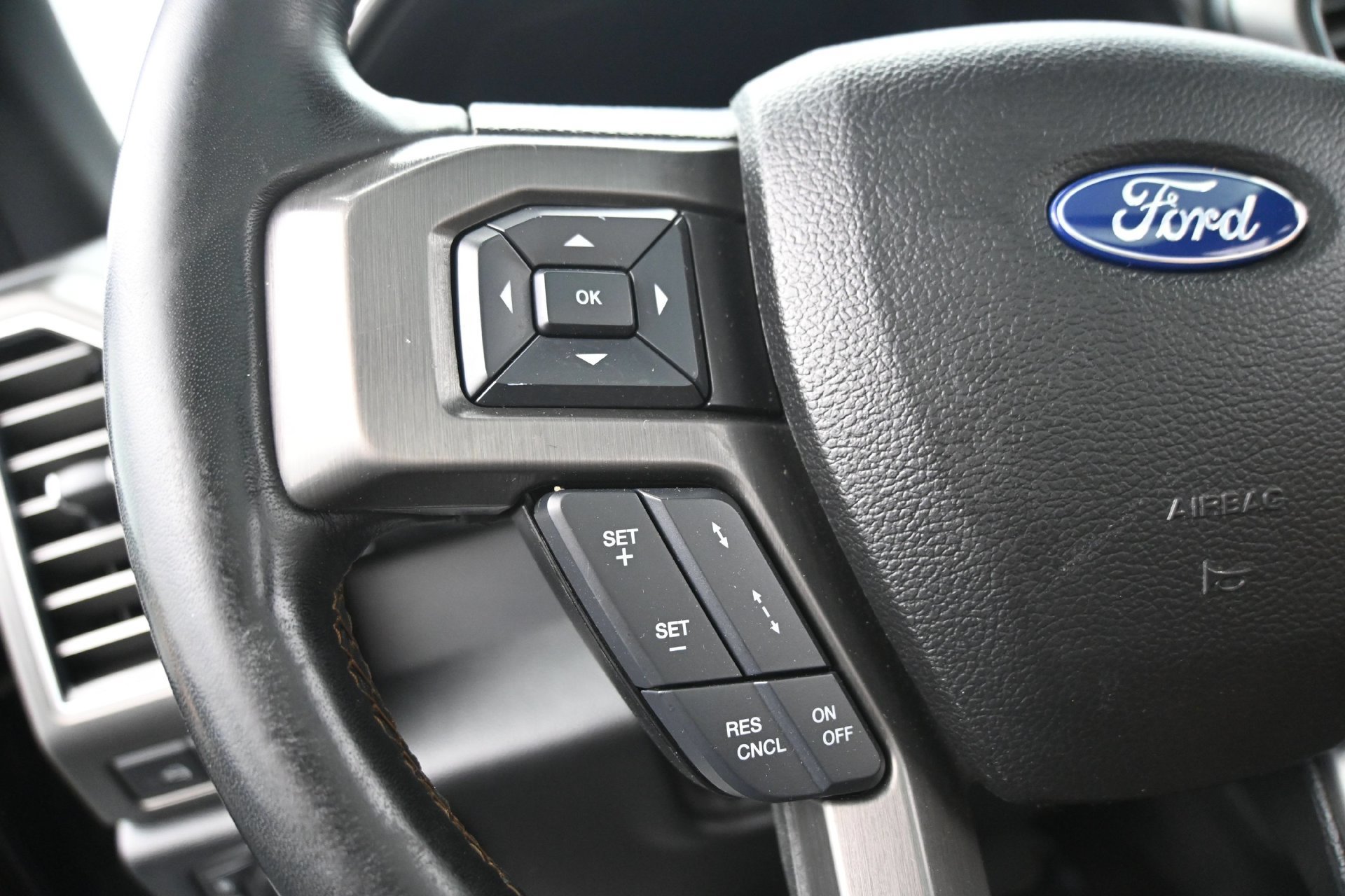 Used 2017 Ford F150 Limited AWD/4WD image 23