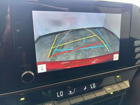 Used 2025 Toyota Camry LE FWD image 27