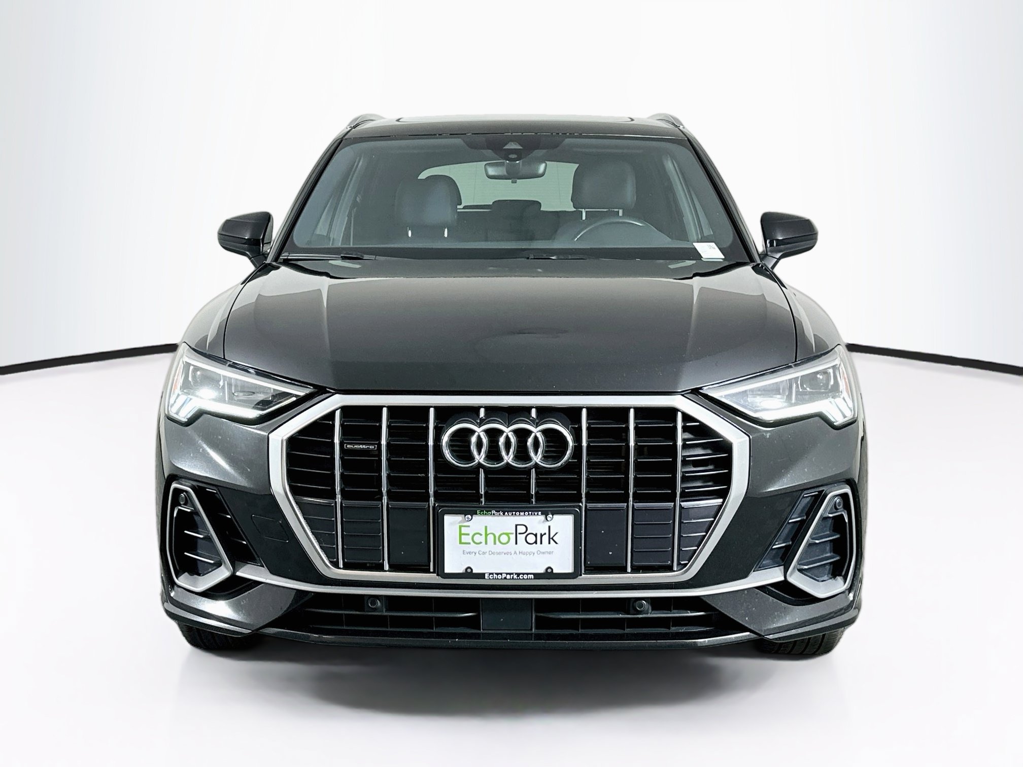 Used 2025 Audi Q3 2.0T Premium AWD/4WD image 2