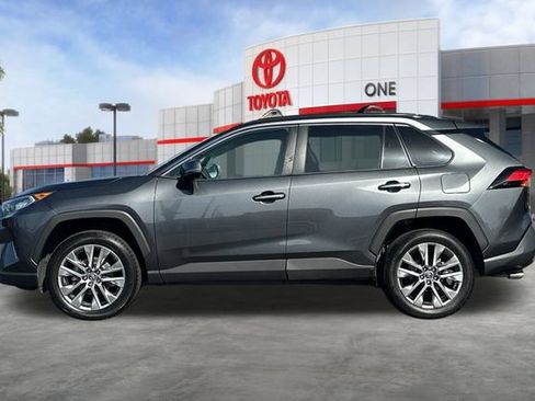 Certified 2020 Toyota RAV4 Limited FWD image 9