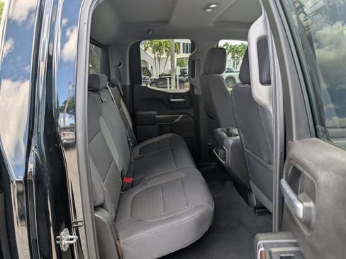 Used 2019 GMC Sierra 1500 Elevation w/ Elevation Value Package AWD/4WD image 17