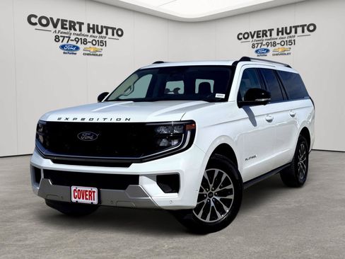 Used 2025 Ford Expedition Platinum AWD/4WD image 1