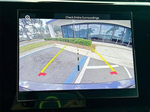 Used 2024 Jeep Grand Cherokee L Laredo image 13