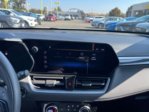 Used 2025 Chevrolet TrailBlazer LT image 18