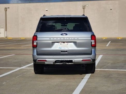 Used 2024 Ford Expedition XLT image 6