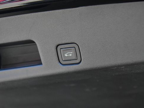 Used 2024 GMC Acadia Elevation FWD image 48