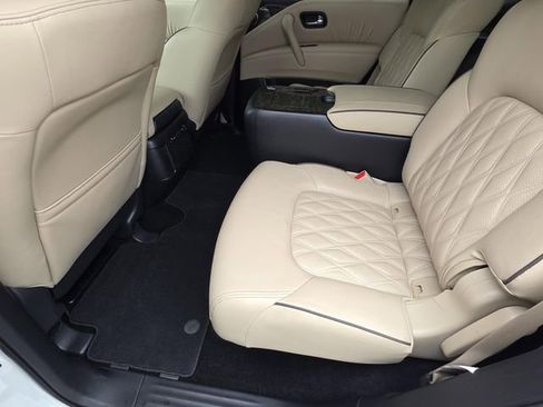 Used 2024 Nissan Armada Platinum w/ Captain's Chairs Package AWD/4WD image 10