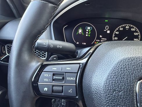 Used 2025 Honda Civic Sport image 28
