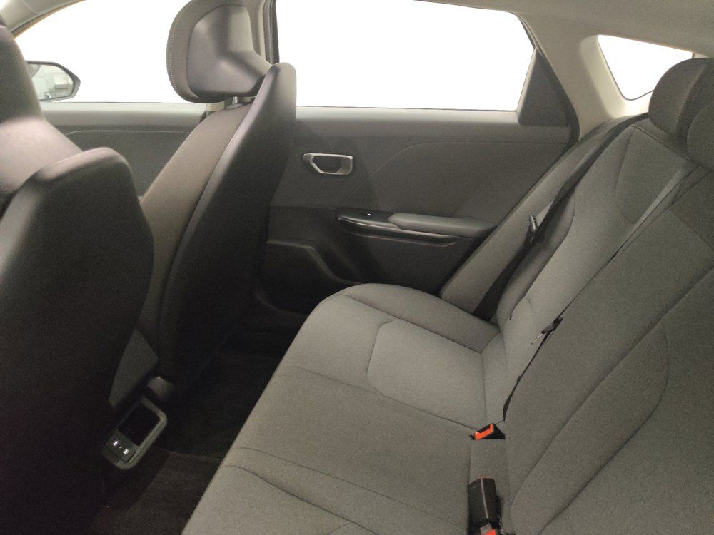 Used 2025 Kia K4 FWD image 18