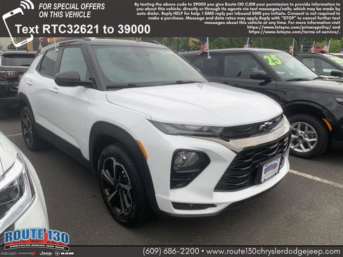 Used 2021 Chevrolet TrailBlazer RS w/ Technology Package AWD/4WD image 1