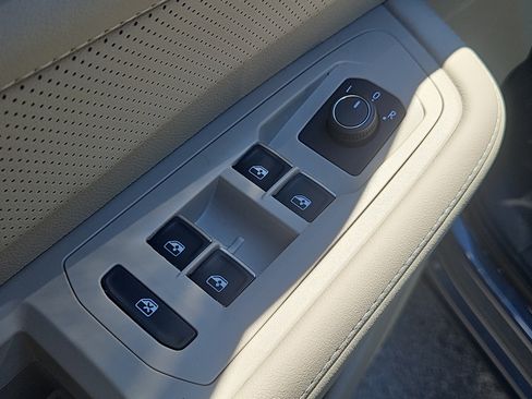 New 2026 Volkswagen Atlas SE AWD/4WD image 7