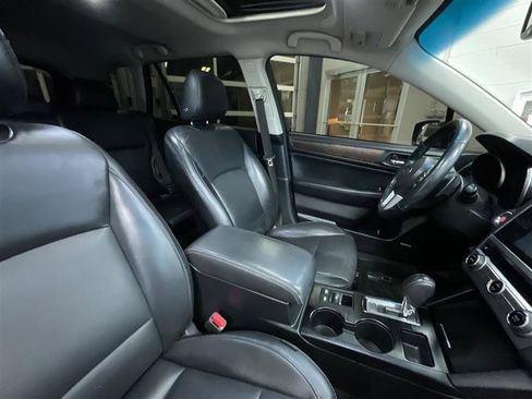 Used 2015 Subaru Outback 3.6R Limited image 26
