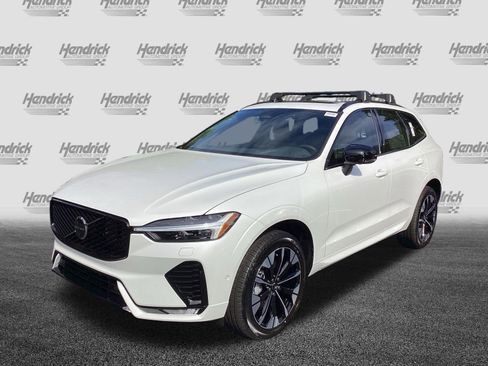 Used 2026 Volvo XC60 B5 Plus w/ Protection Package Premier AWD/4WD image 5