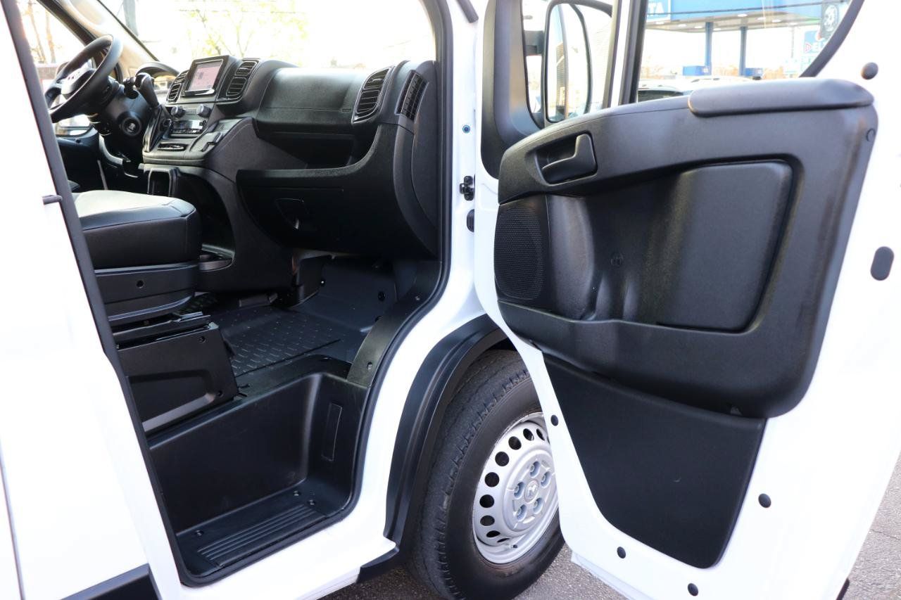 Used 2025 RAM ProMaster 2500 w/ Convenience Group FWD image 15