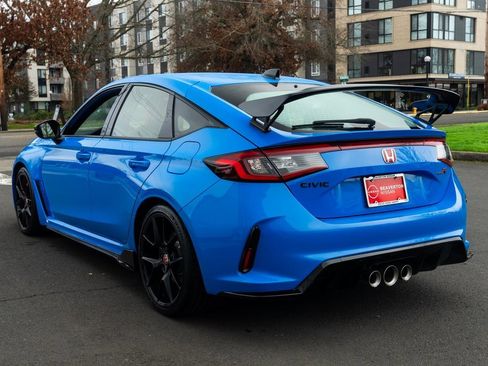 Used 2024 Honda Civic Type R image 4