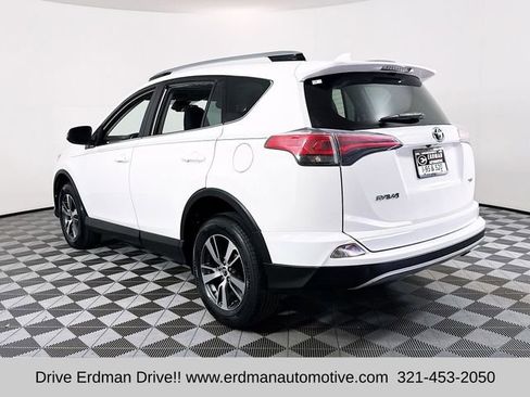 Used 2018 Toyota RAV4 XLE image 20