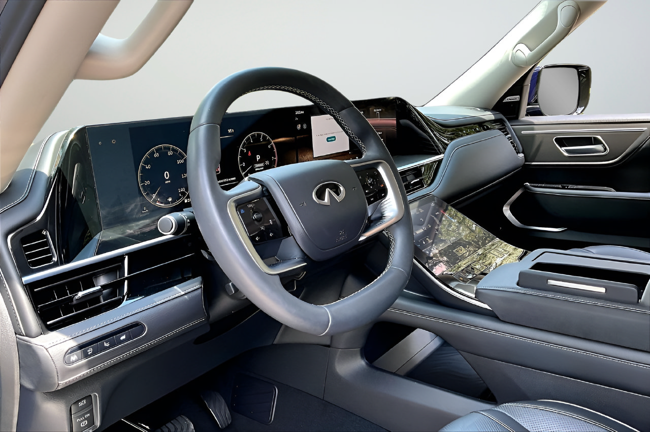 Used 2025 INFINITI QX80 Luxe AWD/4WD image 14