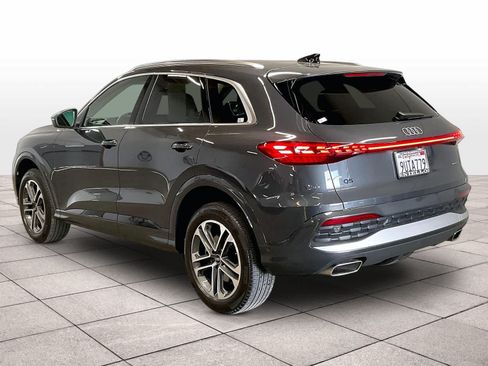 Certified 2025 Audi Q5 Premium w/ Convenience Package AWD/4WD image 14