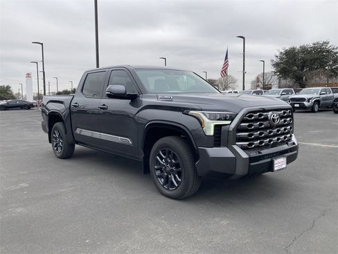 New 2025 Toyota Tundra Platinum image 3