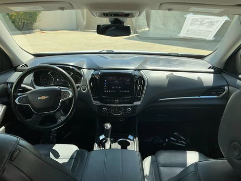 Used 2020 Chevrolet Traverse LT w/ LT Premium Package FWD image 21