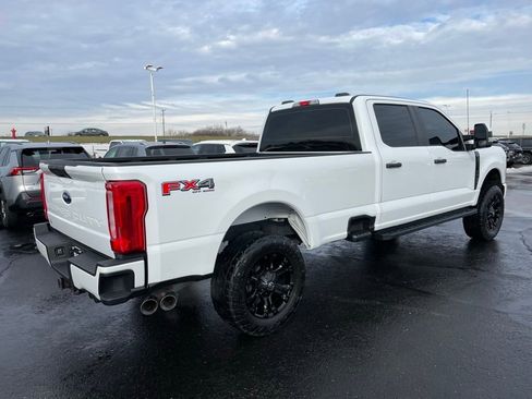 Used 2023 Ford F250 XL w/ FX4 Off-Road Package AWD/4WD image 3