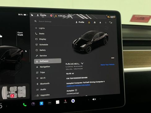 Used 2025 Tesla Model Y Long Range image 15