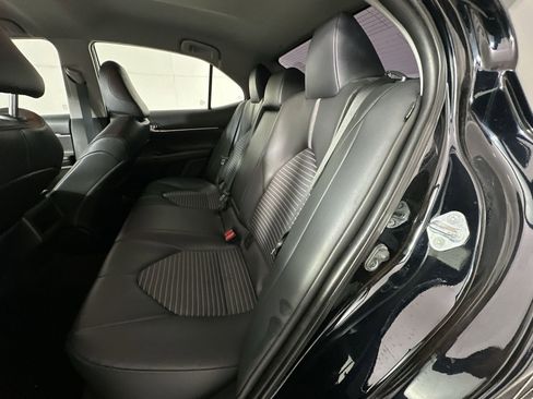 Used 2021 Toyota Camry SE FWD image 23