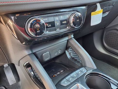 New 2026 Chevrolet TrailBlazer RS w/ Convenience Package FWD image 19