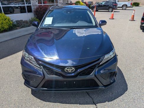 Used 2021 Toyota Camry SE FWD image 7
