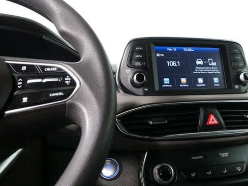 Used 2019 Hyundai Santa Fe SEL image 12